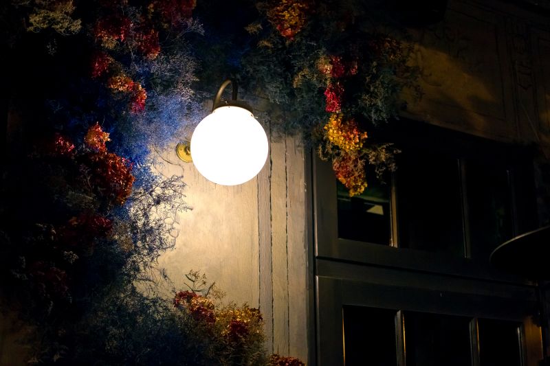 Outdoor Lamp Installation in Pasadena, CA
